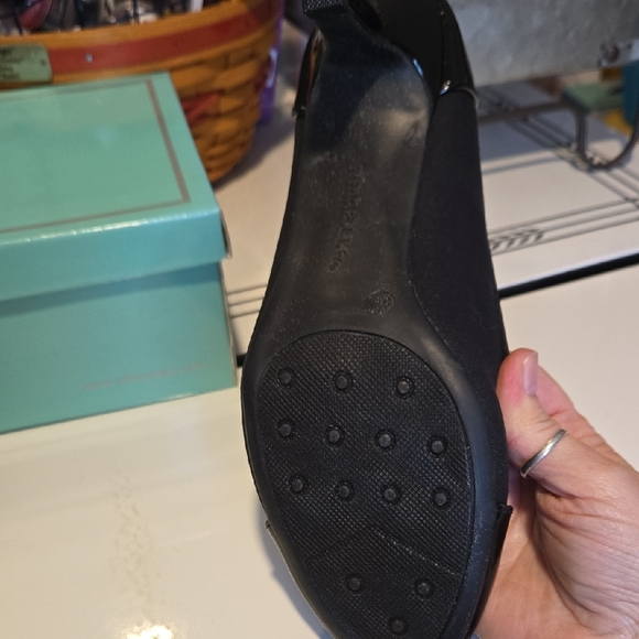 Marabella Women's Heels with Fabric And Black Patent Leather NIB - Picture 4 of 5